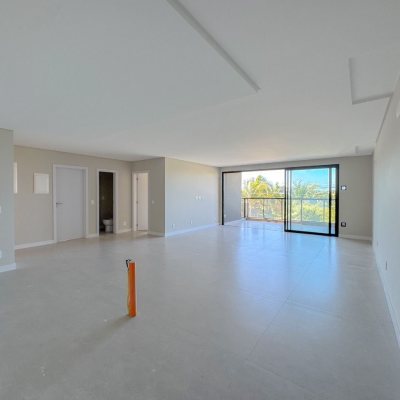 Apartamentos com 148m², 3 quartos, 3 suítes, 2 garagens, no bairro Jurerê em Florianópolis