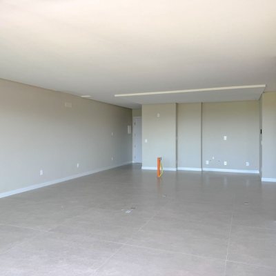 Apartamentos com 148m², 3 quartos, 3 suítes, 2 garagens, no bairro Jurerê em Florianópolis
