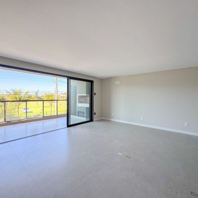 Apartamentos com 148m², 3 quartos, 3 suítes, 2 garagens, no bairro Jurerê em Florianópolis