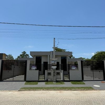 Casa Residencial com 98m², 3 quartos, 1 suíte, 2 garagens, no bairro São João Do Rio Vermelho em Florianópolis