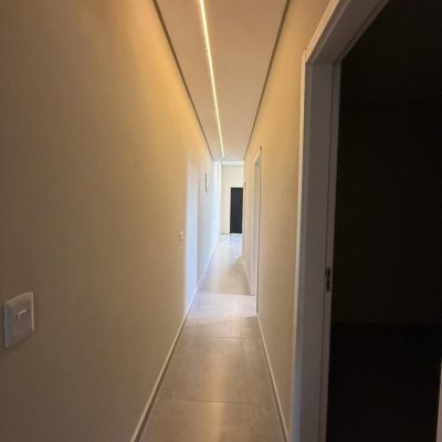 Casa Residencial com 98m², 3 quartos, 1 suíte, 2 garagens, no bairro São João Do Rio Vermelho em Florianópolis