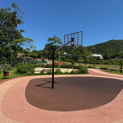 Terrenos Residenciais com 377m², no bairro Campeche em Florianópolis