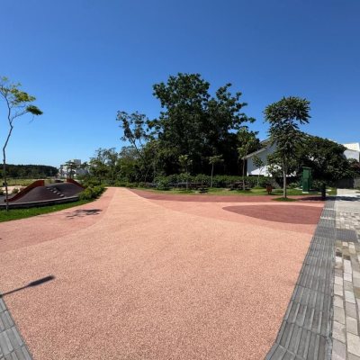 Terrenos Residenciais com 377m², no bairro Campeche em Florianópolis