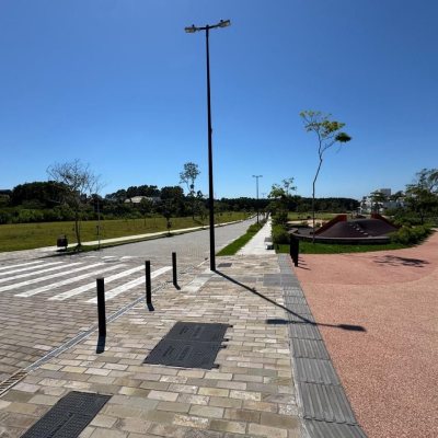 Terrenos Residenciais com 377m², no bairro Campeche em Florianópolis