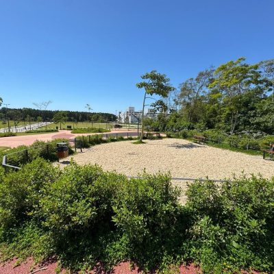 Terrenos Residenciais com 377m², no bairro Campeche em Florianópolis