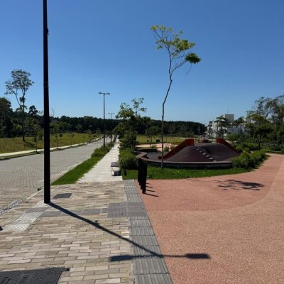 Terrenos Residenciais com 372m², no bairro Campeche em Florianópolis