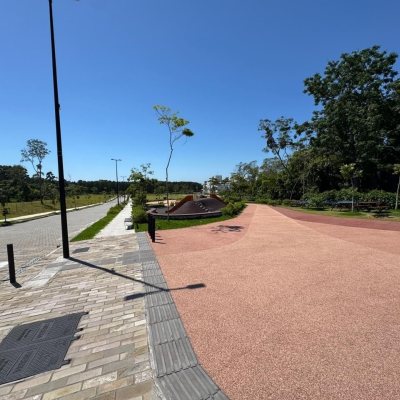 Terrenos Residenciais com 372m², no bairro Campeche em Florianópolis