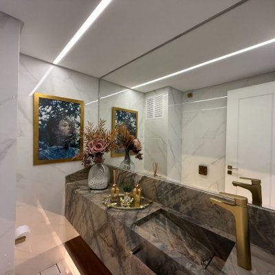 Apartamentos com 172m², 3 quartos, 2 suítes, 2 garagens, no bairro Centro em Florianópolis