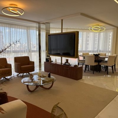 Apartamentos com 172m², 3 quartos, 2 suítes, 2 garagens, no bairro Centro em Florianópolis