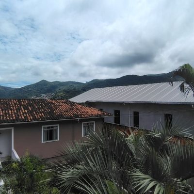 Casa Residencial com 176m², 3 quartos, 1 garagem, no bairro Monte Verde em Florianópolis