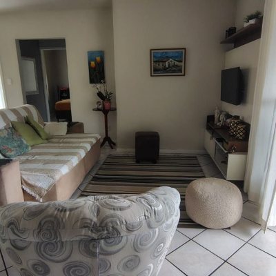 Casa Residencial com 176m², 3 quartos, 1 garagem, no bairro Monte Verde em Florianópolis