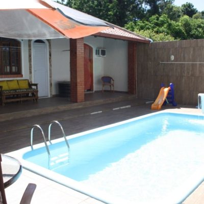 Casa Residencial com 508m², 5 quartos, 2 suítes, 5 garagens, no bairro Campeche em Florianópolis