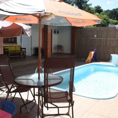 Casa Residencial com 508m², 5 quartos, 2 suítes, 5 garagens, no bairro Campeche em Florianópolis