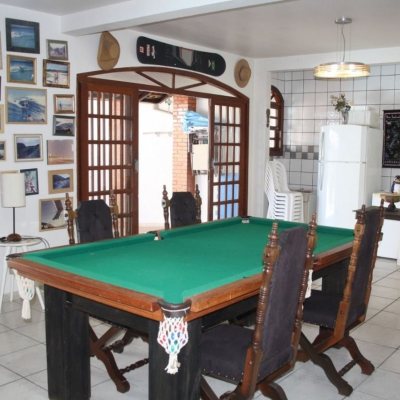 Casa Residencial com 508m², 5 quartos, 2 suítes, 5 garagens, no bairro Campeche em Florianópolis