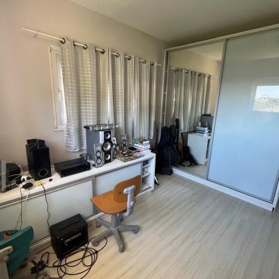 Casa Residencial com 508m², 5 quartos, 2 suítes, 5 garagens, no bairro Campeche em Florianópolis