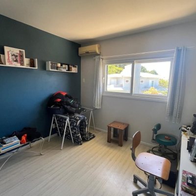 Casa Residencial com 508m², 5 quartos, 2 suítes, 5 garagens, no bairro Campeche em Florianópolis