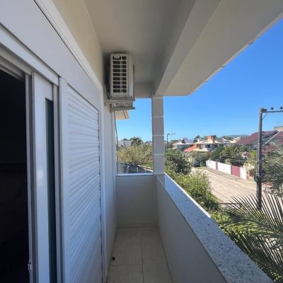 Casa Residencial com 508m², 5 quartos, 2 suítes, 5 garagens, no bairro Campeche em Florianópolis