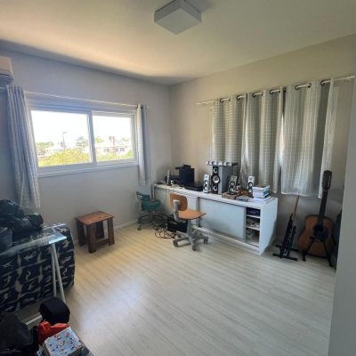 Casa Residencial com 508m², 5 quartos, 2 suítes, 5 garagens, no bairro Campeche em Florianópolis