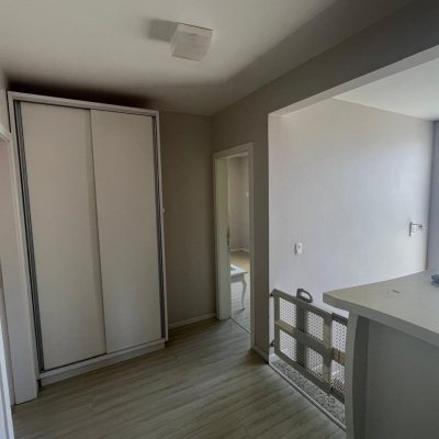 Casa Residencial com 508m², 5 quartos, 2 suítes, 5 garagens, no bairro Campeche em Florianópolis