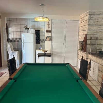 Casa Residencial com 508m², 5 quartos, 2 suítes, 5 garagens, no bairro Campeche em Florianópolis