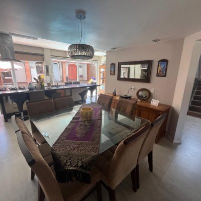 Casa Residencial com 508m², 5 quartos, 2 suítes, 5 garagens, no bairro Campeche em Florianópolis