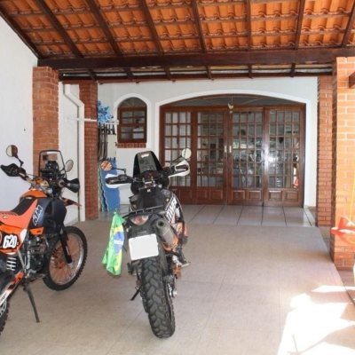 Casa Residencial com 508m², 5 quartos, 2 suítes, 5 garagens, no bairro Campeche em Florianópolis