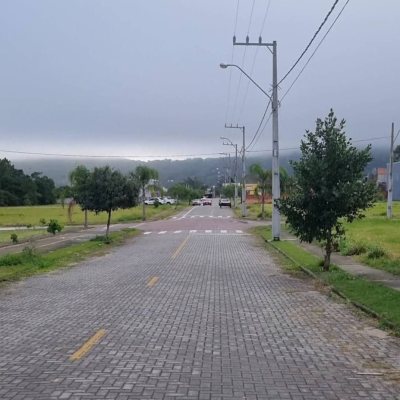 Terrenos Residenciais com 413m², no bairro São João Do Rio Vermelho em Florianópolis