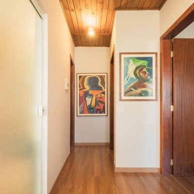 Casa Residencial com 160m², 4 quartos, 2 garagens, no bairro Rio Tavares em Florianópolis