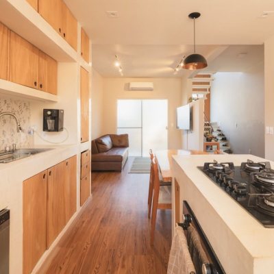 Casa Residencial com 160m², 4 quartos, 2 garagens, no bairro Rio Tavares em Florianópolis