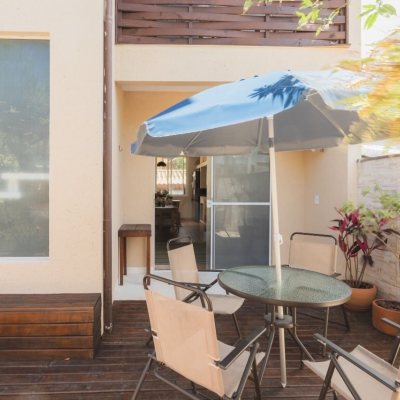 Casa Residencial com 160m², 4 quartos, 2 garagens, no bairro Rio Tavares em Florianópolis