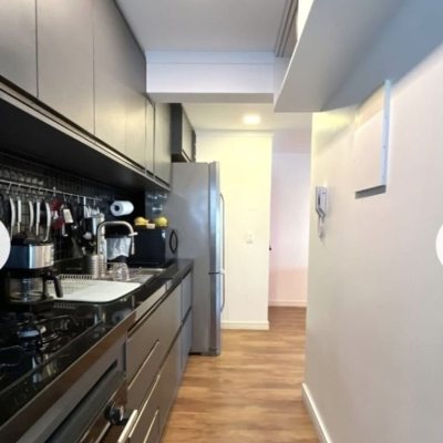 Apartamentos com 72m², 2 quartos (sendo 1 suíte), 2 garagens, no bairro Agronômica em Florianópolis