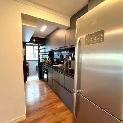 Apartamentos com 72m², 2 quartos (sendo 1 suíte), 2 garagens, no bairro Agronômica em Florianópolis