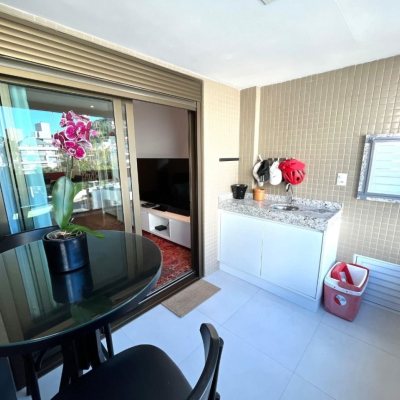 Apartamentos com 72m², 2 quartos (sendo 1 suíte), 2 garagens, no bairro Agronômica em Florianópolis