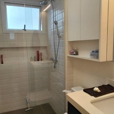 Apartamentos com 72m², 2 quartos (sendo 1 suíte), 2 garagens, no bairro Agronômica em Florianópolis