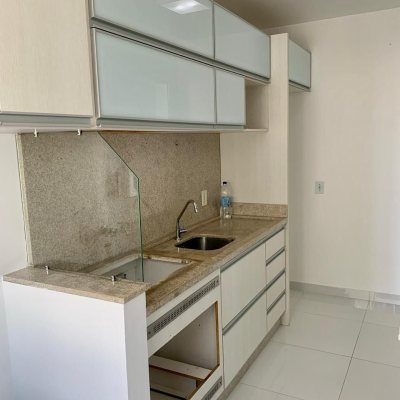 Apartamentos com 55m², 2 quartos, 1 garagem, no bairro Serraria em São José