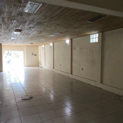 Casa Comercial com 172m², 1 garagem, no bairro Centro em Florianópolis