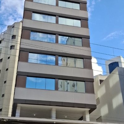 Sala com 48m², 1 garagem, no bairro Centro em Florianópolis