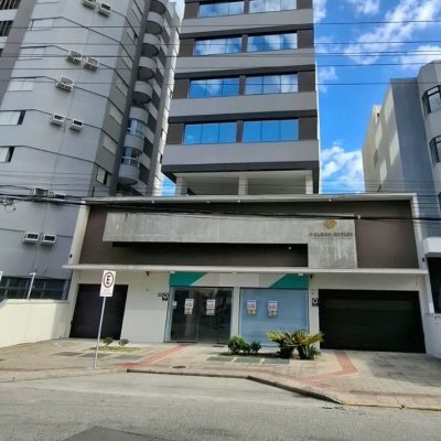 Sala com 48m², 1 garagem, no bairro Centro em Florianópolis