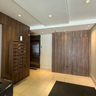 Sala com 48m², 1 garagem, no bairro Centro em Florianópolis