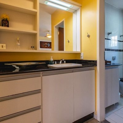 Cobertura com 297m², 5 quartos, 3 suítes, 2 garagens, no bairro Canasvieiras em Florianópolis