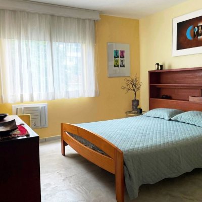 Cobertura com 297m², 5 quartos, 3 suítes, 2 garagens, no bairro Canasvieiras em Florianópolis