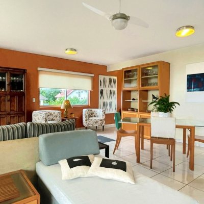 Cobertura com 297m², 5 quartos, 3 suítes, 2 garagens, no bairro Canasvieiras em Florianópolis