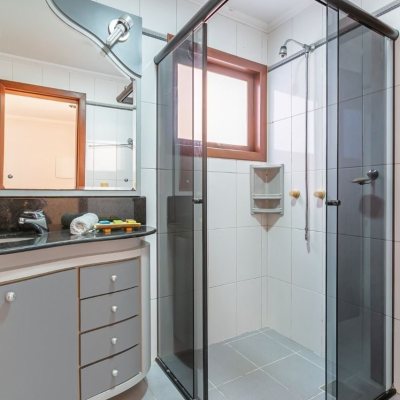 Casa em Condomínio com 279m², 5 quartos, 2 suítes, 2 garagens, no bairro Morro das Pedras em Florianópolis