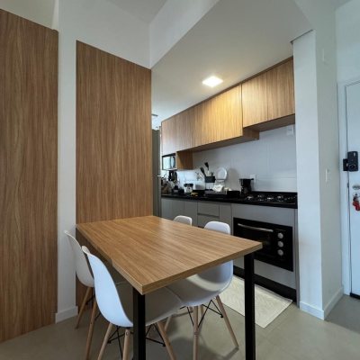 Apartamentos com 51m², 1 quarto, 1 garagem, no bairro Campeche em Florianópolis