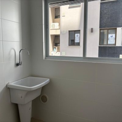 Apartamentos com 69m², 2 quartos, 1 suíte, 1 garagem, no bairro Pedra Branca em Palhoça