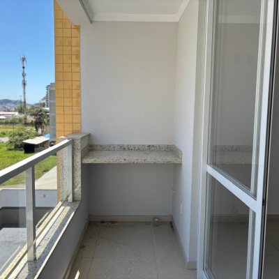 Apartamentos com 69m², 2 quartos, 1 suíte, 1 garagem, no bairro Pedra Branca em Palhoça