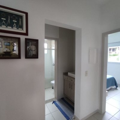 Apartamentos com 141m², 3 quartos, 1 suíte, 2 garagens, no bairro Canasvieiras em Florianópolis