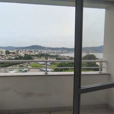 Apartamentos com 76m², 2 quartos, 1 suíte, 1 garagem, no bairro Capoeiras em Florianópolis