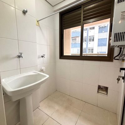 Apartamentos com 75m², 3 quartos, 1 suíte, 1 garagem, no bairro Pantanal em Florianópolis