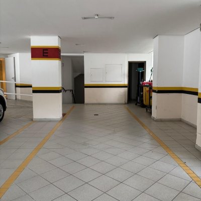 Apartamentos com 75m², 3 quartos, 1 suíte, 1 garagem, no bairro Pantanal em Florianópolis